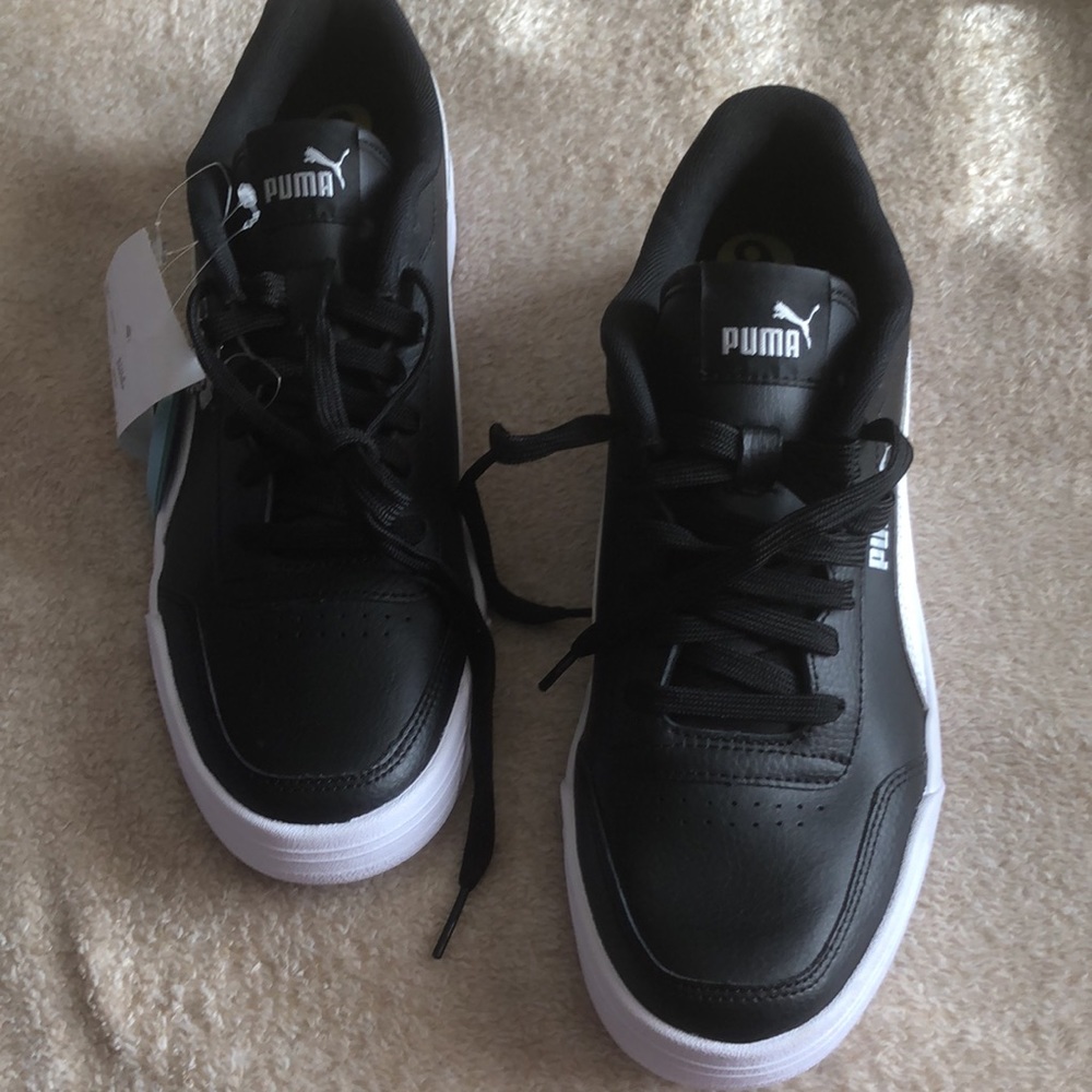 NWT Puma sneakers
